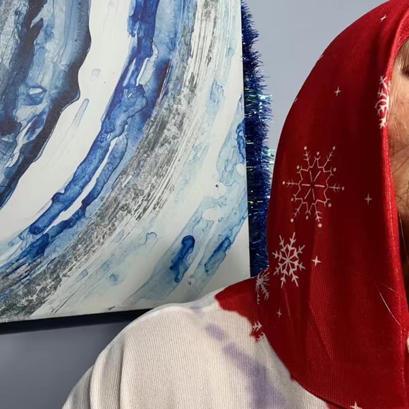 🎄🎁 NWT PATRIOTIC WINTER CHRISTMAS GRINCH HOODED GRAPHIC SWEATSHIRT Women’s L - Picture 12 of 13